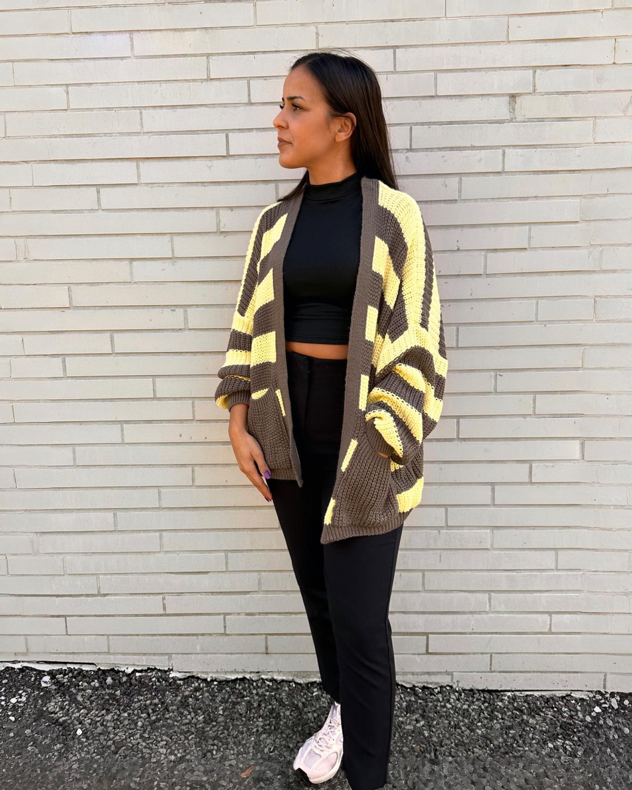 Cardigan "Evie" Div. Farben