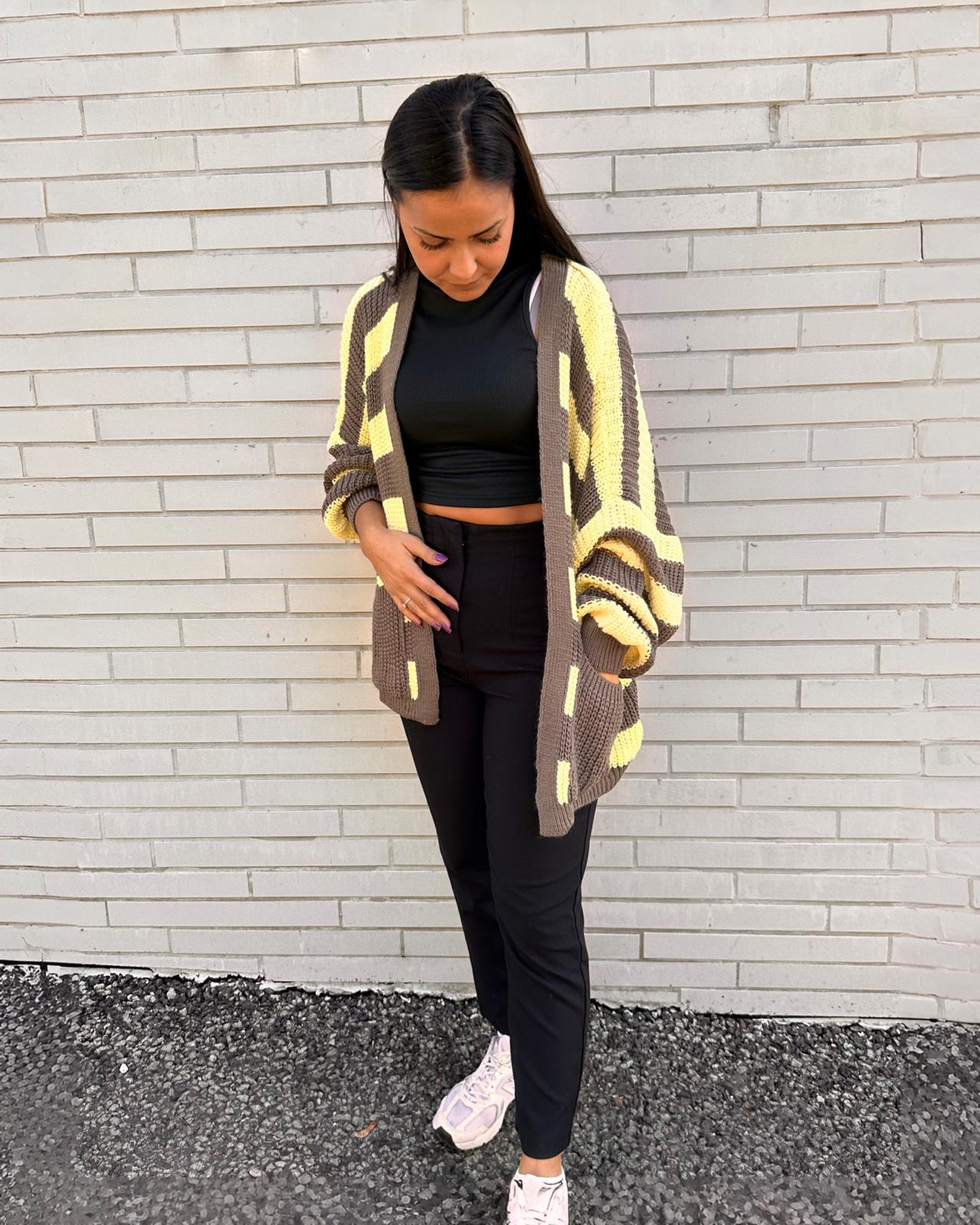 Cardigan "Evie" Div. Farben