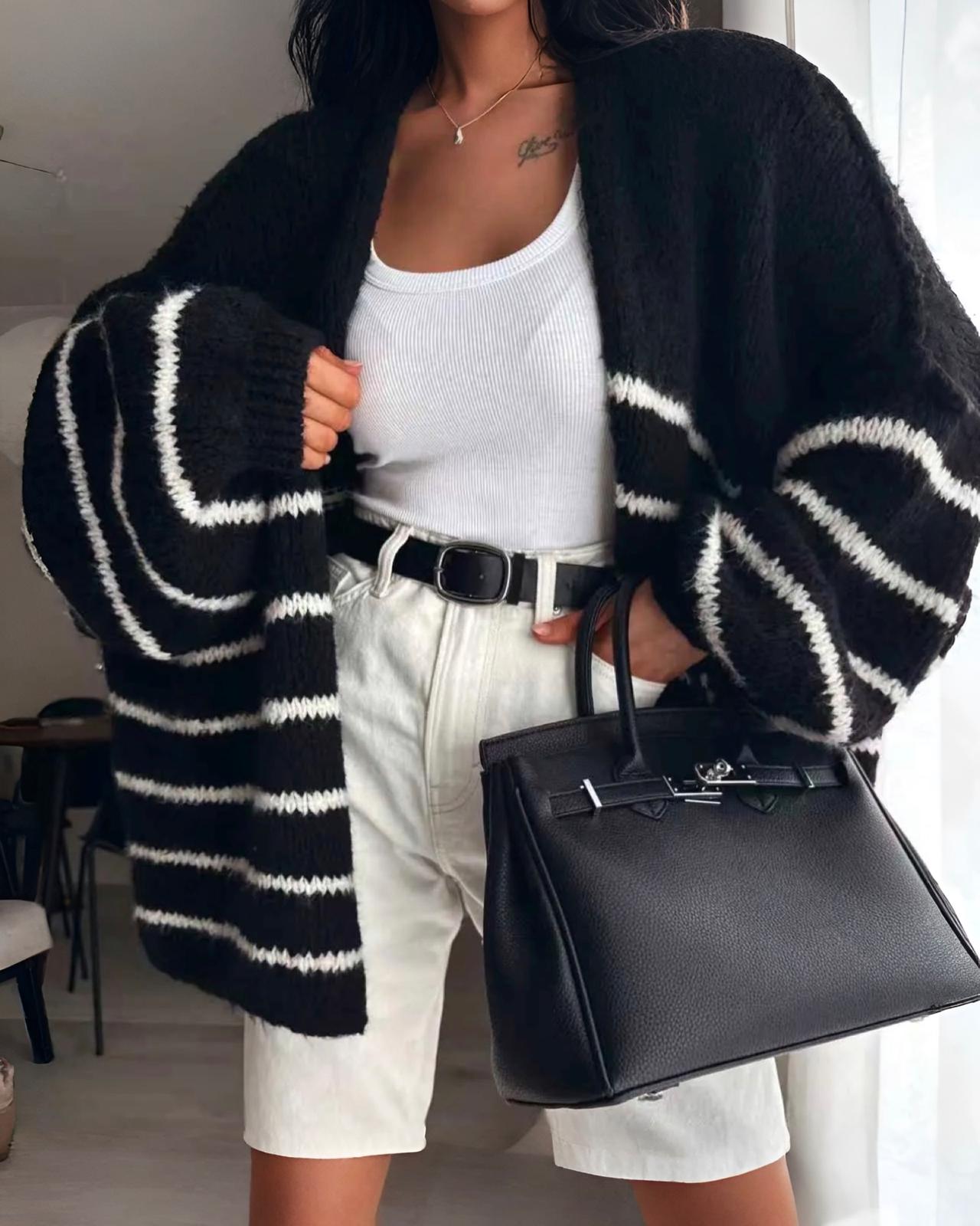 Cardigan "Ava" Div. Farben