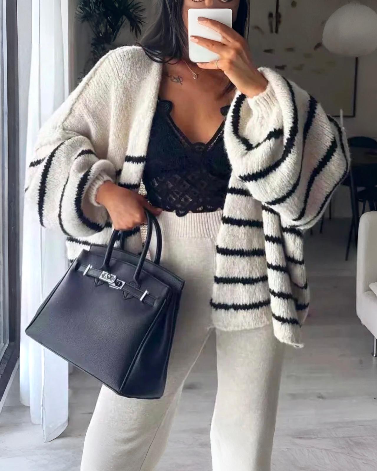 Cardigan "Ava" Div. Farben