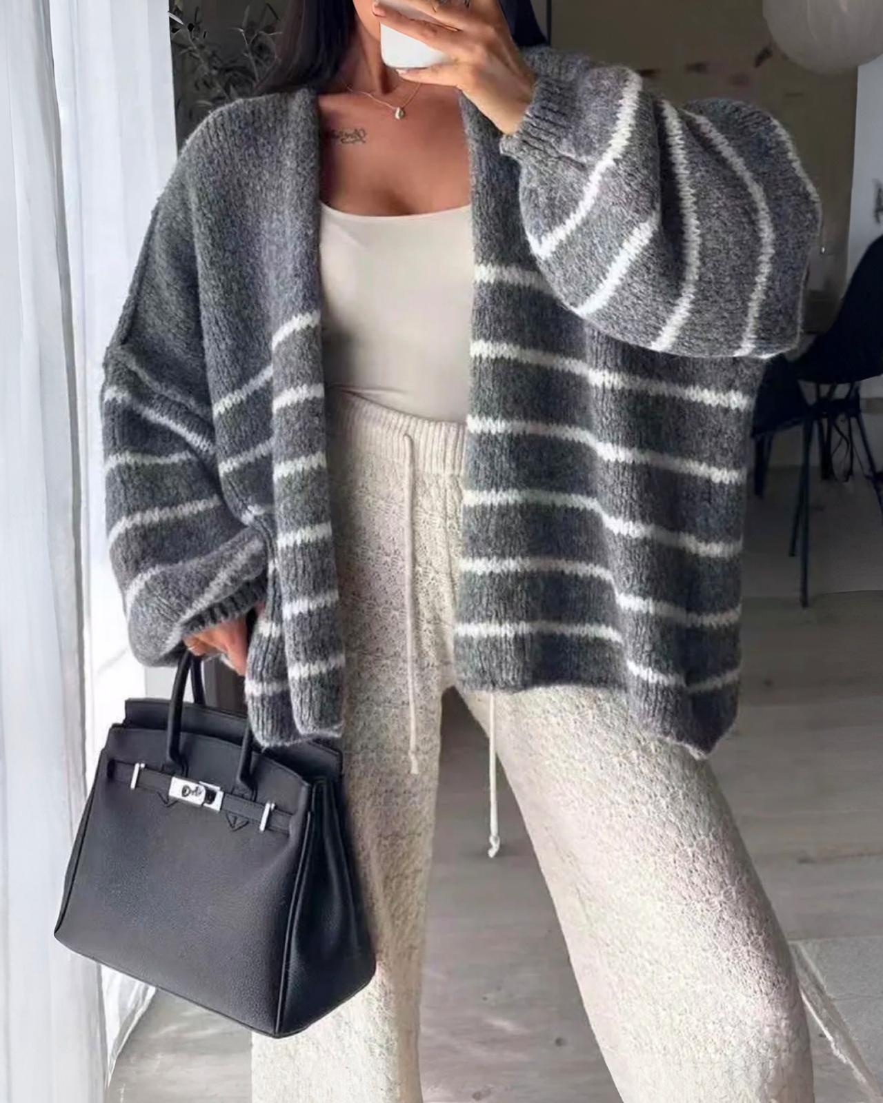 Cardigan "Ava" Div. Farben