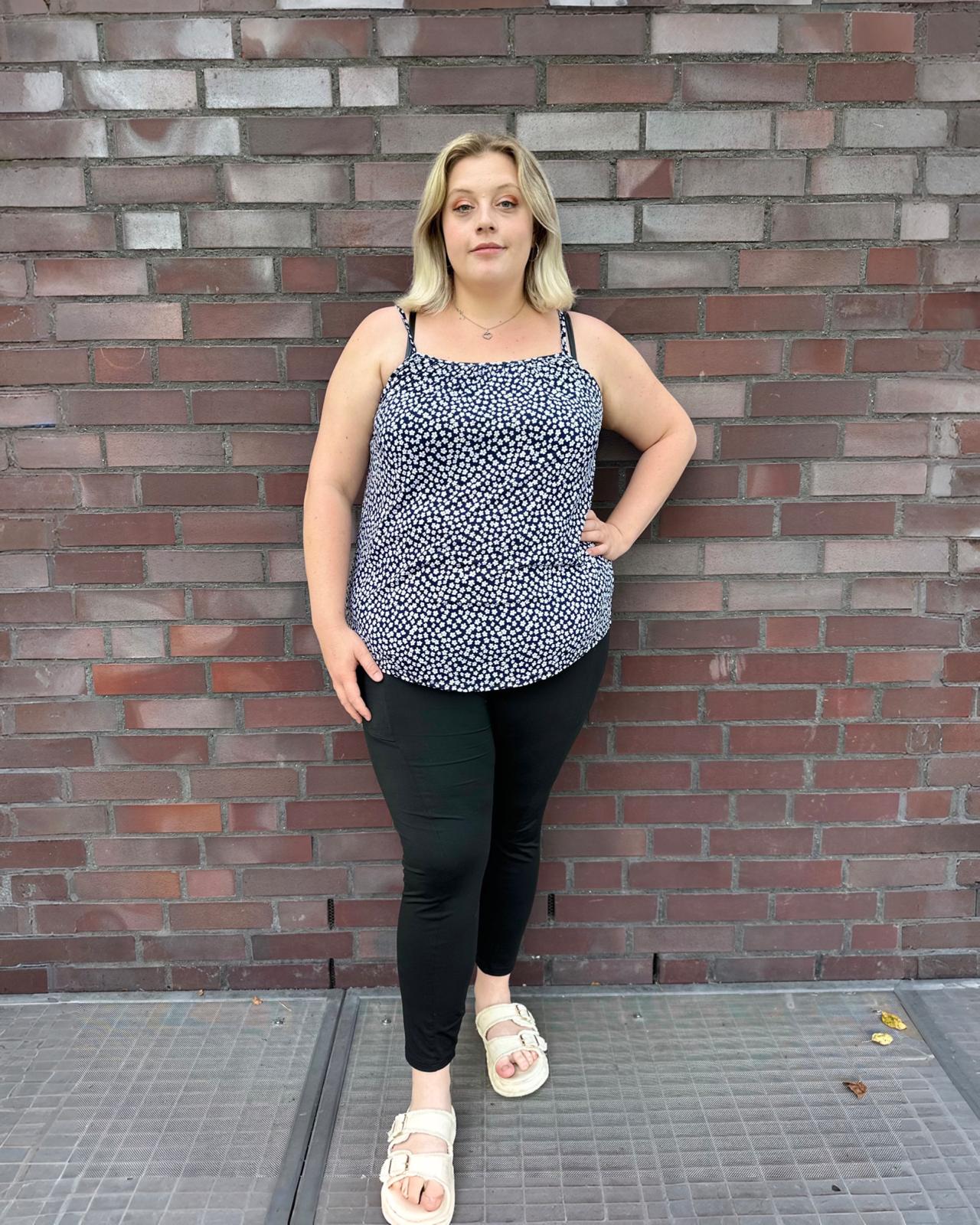 Träger Shirt "Cameron" Blumenmuster Schwarz