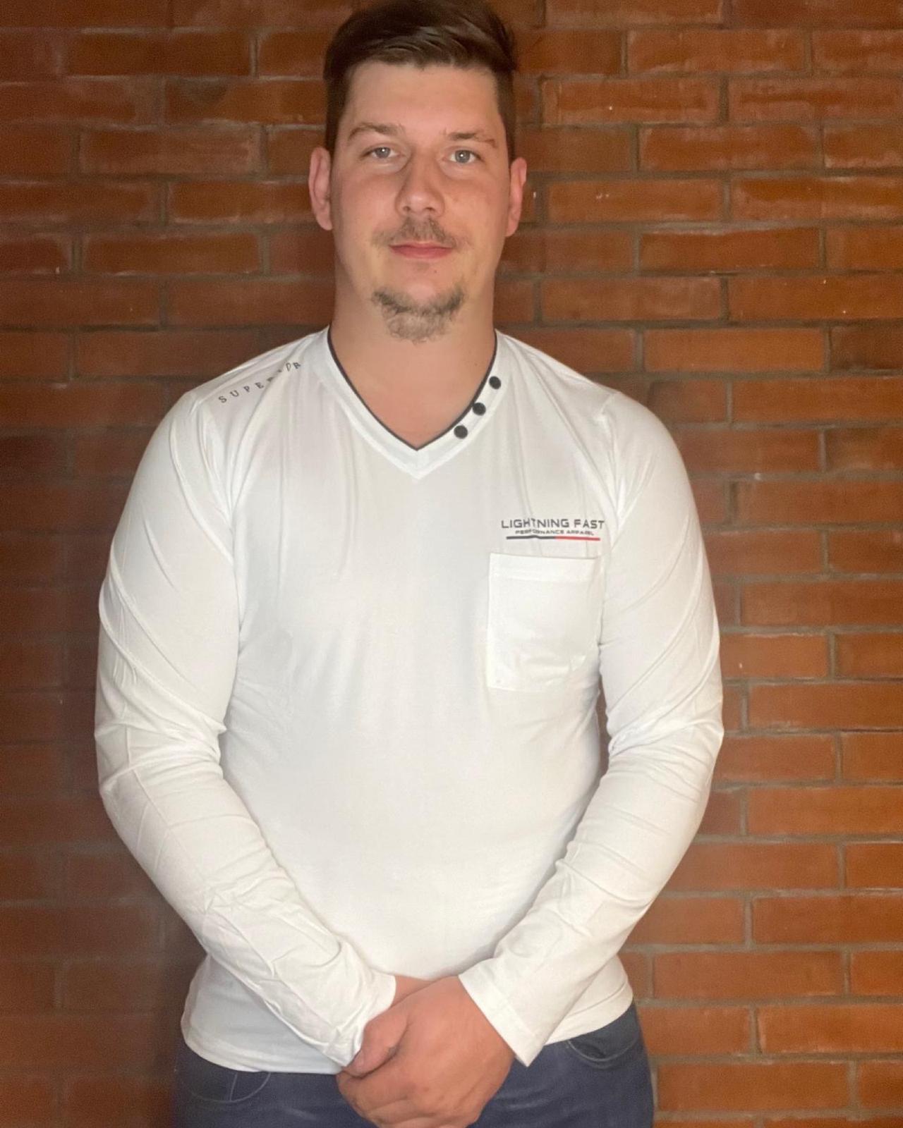 Sweatshirt "Fast" Weiss