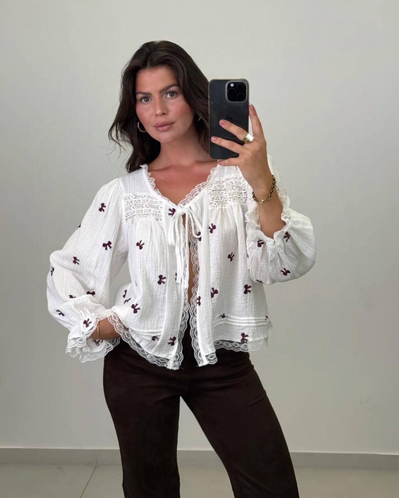 BAUMWOLL SCHLAUFEN BLUSE "KIRA" WEISS