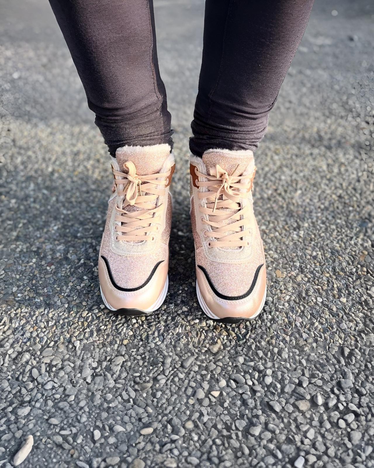Gefütterte Stiefelette "Anastasia" Champagne